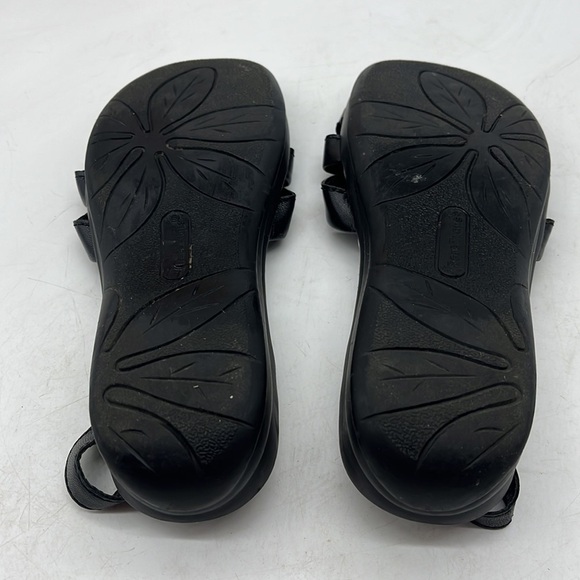Baretraps Jovial Black Sandals with Medallian. BSN2982B - Picture 6 of 8